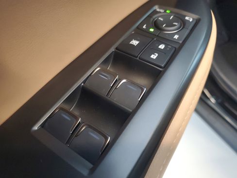 Used 2025 Lexus NX 250 FWD w/ Accessory Package (Z1) image 24