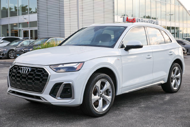 Certified 2023 Audi Q5 2.0T Premium Plus w/ Premium Plus Package AWD/4WD image 21