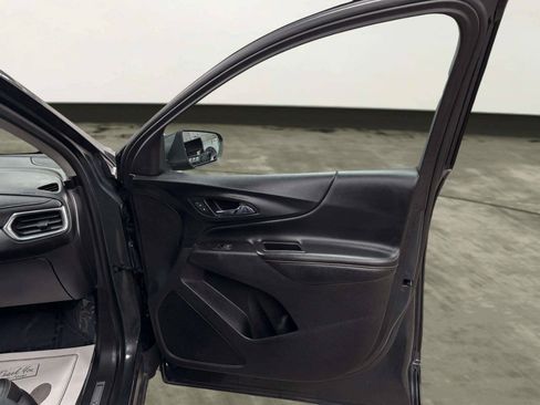 Used 2018 Chevrolet Equinox Premier AWD/4WD image 21