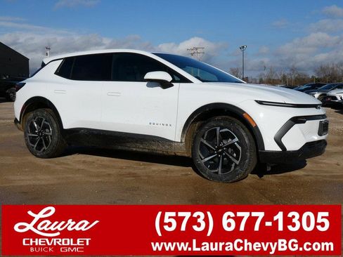 New 2026 Chevrolet Equinox EV LT image 1