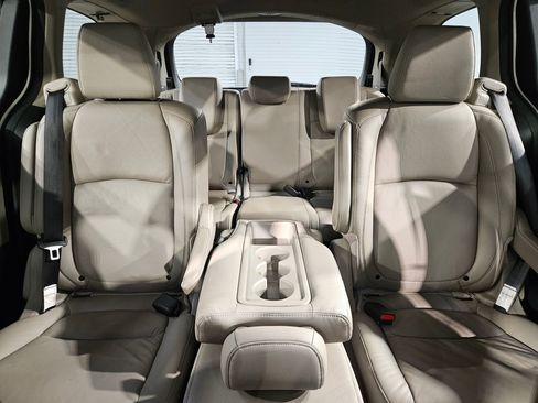 Used 2019 Honda Odyssey Elite image 13