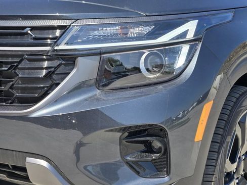 New 2025 Kia Seltos X-Line image 5