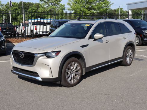 Used 2024 MAZDA CX-90 3.3 Turbo w/ Premium Package AWD/4WD image 5