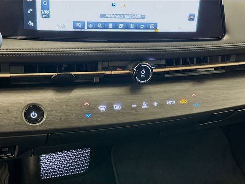 Used 2023 Nissan Ariya AWD image 24