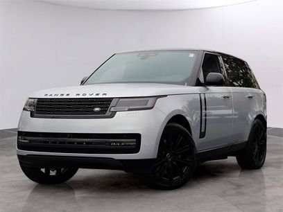 Used 2025 Land Rover Range Rover SE