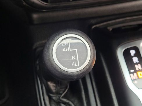 Used 2021 Jeep Gladiator Sport image 22