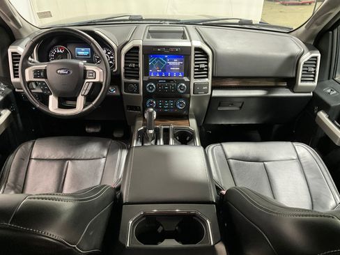 Used 2019 Ford F150 Lariat image 15