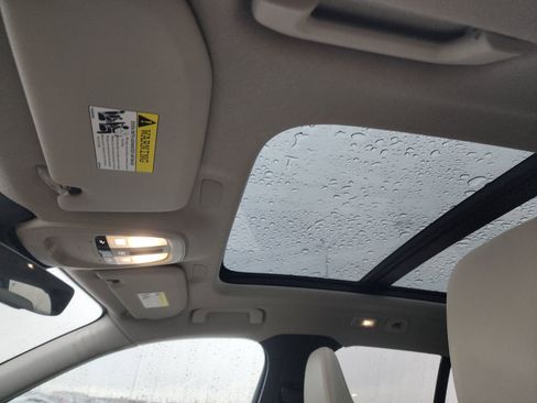 Used 2023 Volvo XC40 B4 Plus w/ Driver Assist Package FWD image 19