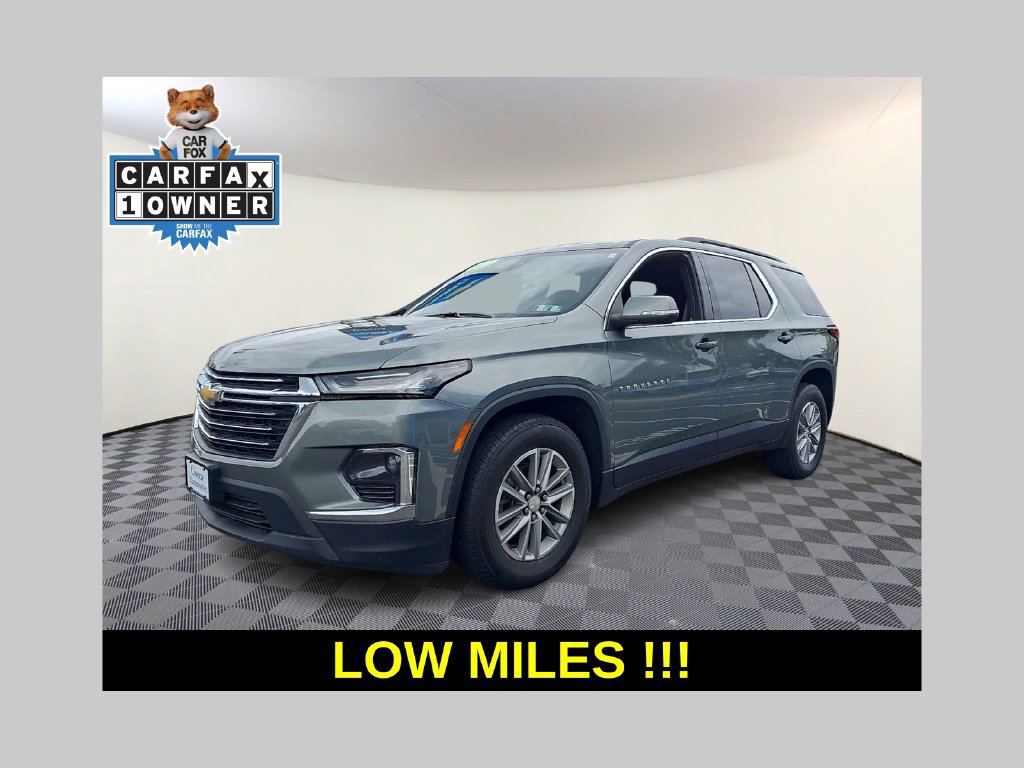 Used 2023 Chevrolet Traverse LT w/ LPO, Floor Liner Package AWD/4WD image 1