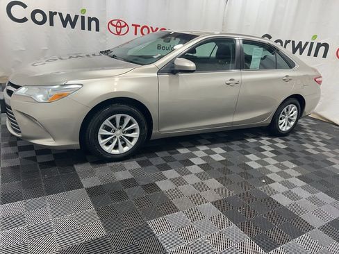 Used 2016 Toyota Camry LE image 4