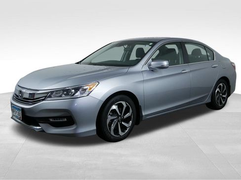 Used 2016 Honda Accord EX image 5