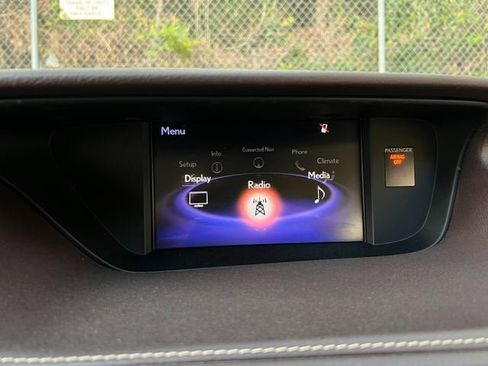 Used 2017 Lexus ES 350 w/ Premium Package FWD image 22
