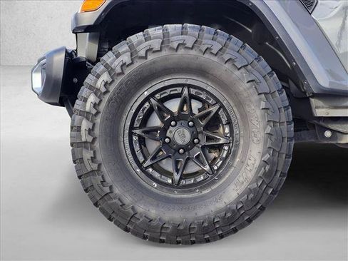 Used 2020 Jeep Gladiator Sport w/ Quick Order Package 24S AWD/4WD image 24