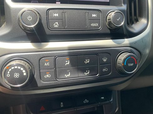 Used 2020 Chevrolet Colorado LT RWD image 20