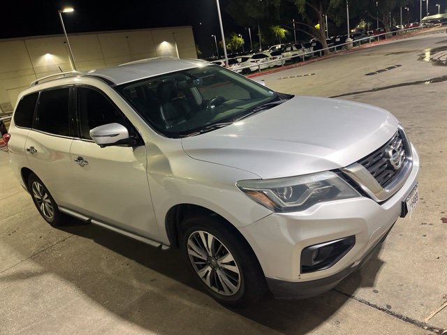 Used 2018 Nissan Pathfinder SL FWD image 4
