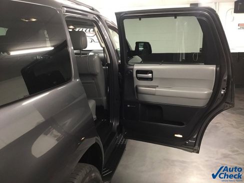 Used 2016 Toyota Sequoia Limited image 47