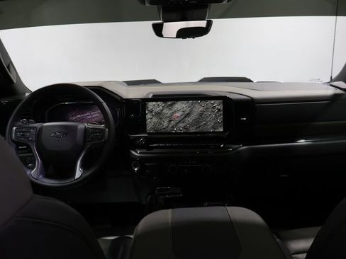 Used 2024 Chevrolet Silverado 1500 ZR2 w/ Technology Package image 15