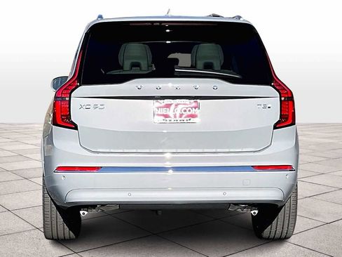New 2026 Volvo XC90 T8 Ultra w/ Protection Package Premier image 6