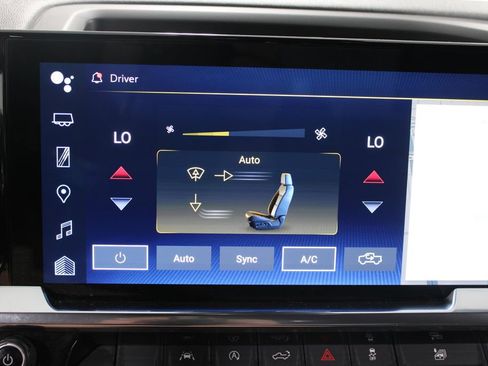 Used 2025 Chevrolet Silverado 1500 LT image 51