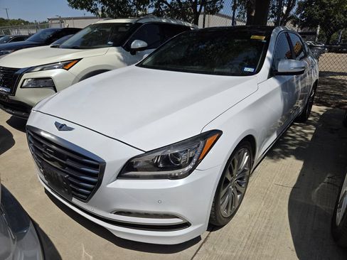 Used 2015 Hyundai Genesis 5.0 w/ Option Group 05 RWD image 4