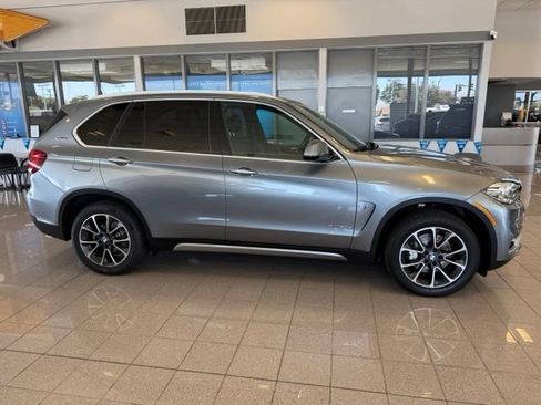 Used 2018 BMW X5 xDrive40e AWD/4WD image 6