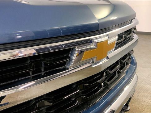 Used 2024 Chevrolet Silverado 1500 LT AWD/4WD image 28