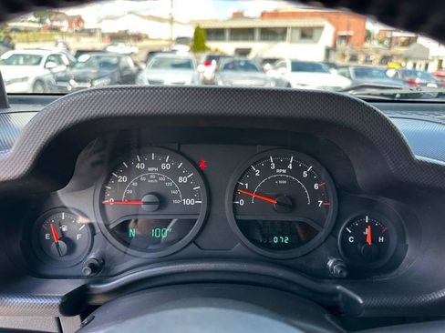 Used 2007 Jeep Wrangler Unlimited X RWD image 40