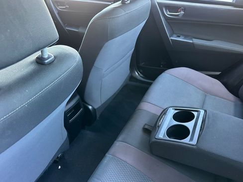 Used 2019 Toyota Corolla LE FWD image 12