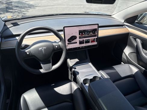 Used 2023 Tesla Model 3 Standard Range RWD image 21