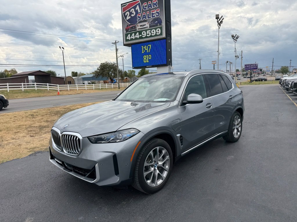 Used 2024 BMW X5 xDrive50e w/ Premium Package AWD/4WD image 7