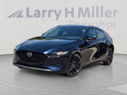 Used 2024 MAZDA MAZDA3 s FWD image 1