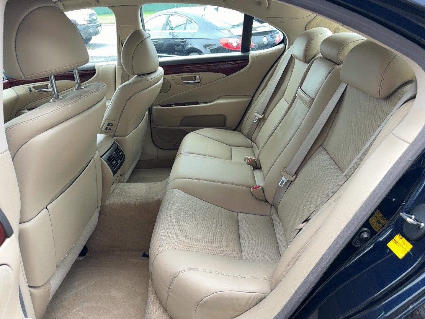Used 2007 Lexus LS 460 RWD image 17