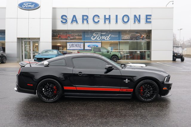 Used 2012 Ford Mustang Shelby GT500 w/ SVT Performance Pkg RWD image 2