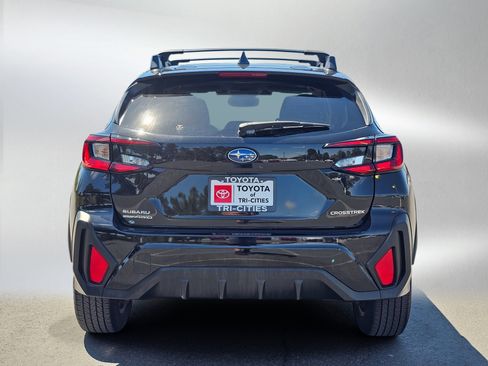 Used 2024 Subaru Crosstrek 2.0i Premium AWD/4WD image 4
