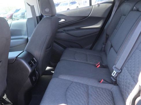 Used 2019 Chevrolet Equinox LT AWD/4WD image 17