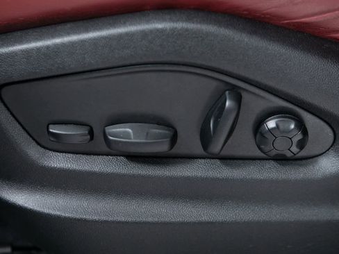 Certified 2022 Porsche Cayenne S image 26