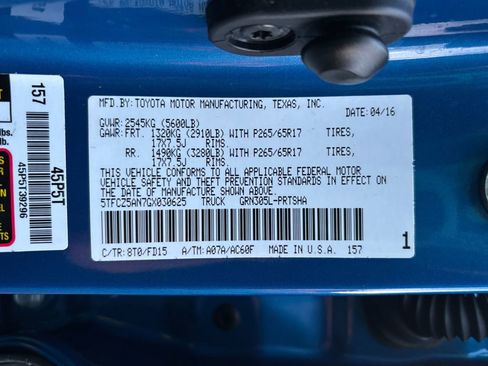 Used 2016 Toyota Tacoma TRD Sport w/ Premium & Technology Package image 34