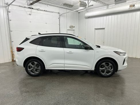 Used 2023 Ford Escape ST-Line AWD/4WD image 33