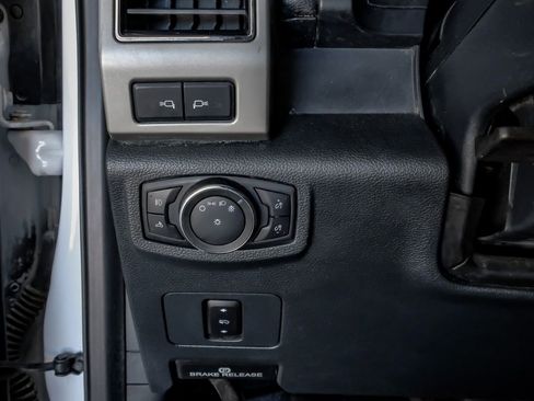 Used 2022 Ford F350 Lariat w/ Lariat Value Package image 28