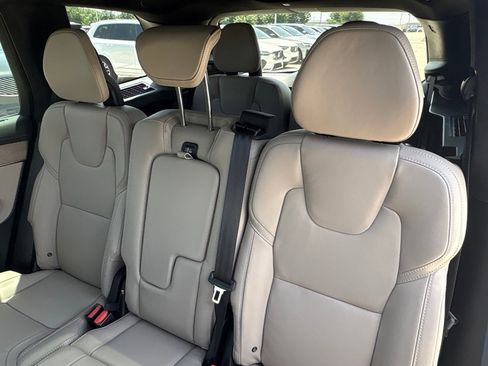New 2026 Volvo XC90 B5 Ultra w/ Lounge Package image 22