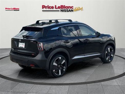 New 2025 Nissan Kicks SR w/ Illumination Package FWD image 3