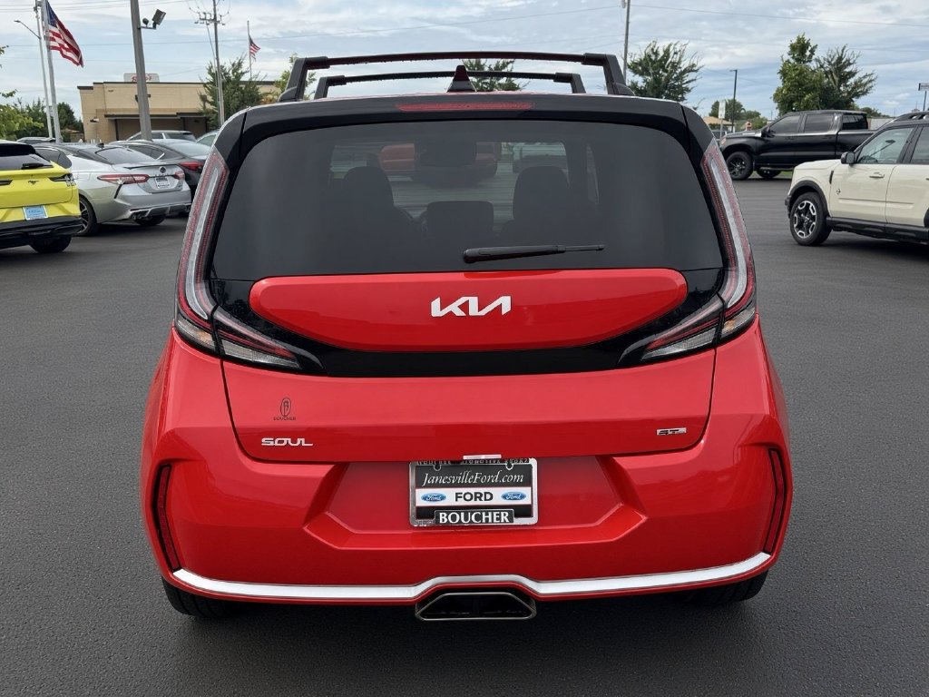 Used 2024 Kia Soul GT-Line w/ GT-Line Technology Package FWD image 4