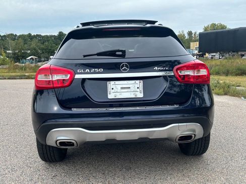 Used 2018 Mercedes-Benz GLA 250 4MATIC image 4