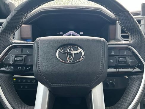 Used 2023 Toyota Sequoia Capstone AWD/4WD image 18