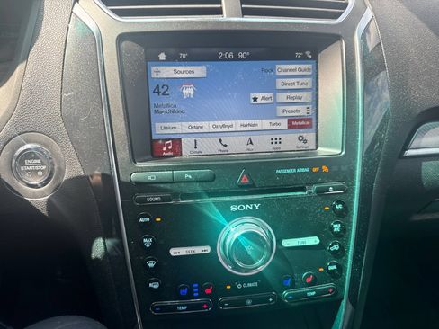 Used 2018 Ford Explorer Sport w/ Equipment Group 401A AWD/4WD image 14