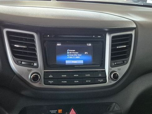 Used 2017 Hyundai Tucson SE w/ SE Popular Package 02 FWD image 12