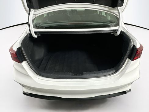 Used 2024 Kia Forte LXS image 27