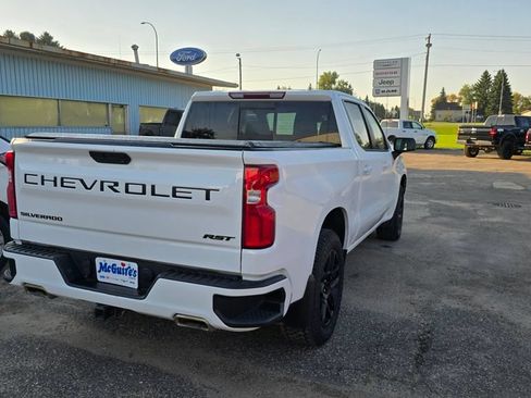 Used 2022 Chevrolet Silverado 1500 RST AWD/4WD image 6