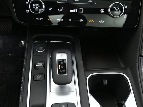 Used 2025 INFINITI QX60 Luxe w/ Cargo Package image 17