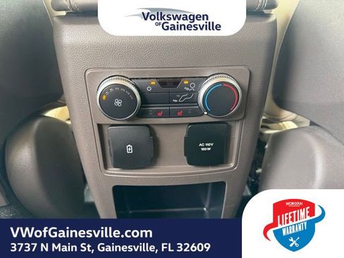 Used 2020 Ford Explorer Platinum w/ Premium Technology Package AWD/4WD image 14